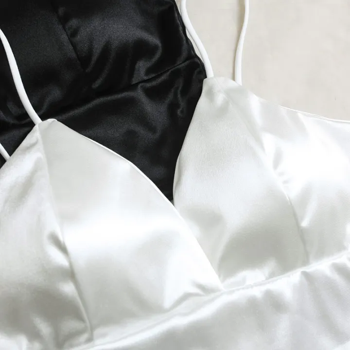 Satin%20crop%20top%20-%20Image%209