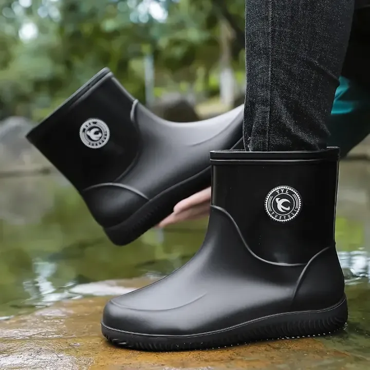 Men%20Rain%20Boots%20Non-slip%20Light%20Hiking%20Rain%20Shoes%20Slip%20on%20Waterproof%20Outdoor%20Leisure%20Rubber%20Fishing%20Shoes%20Work%20Water%20Shoes%20-%20Image%204