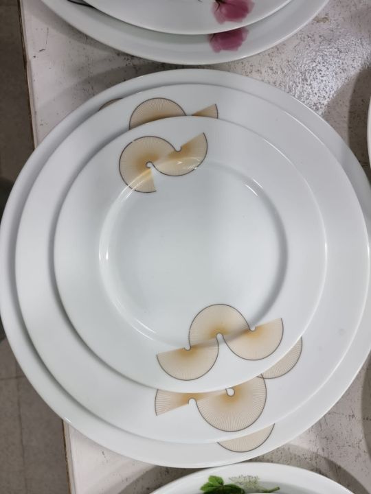 AKIJ%20DINING%20SETS%20100%25%20Oven%20Safe%2032%20Piece%20Dinner%20Set%20-%20Image%202