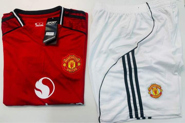 Manchester%20United%20Home%20Jersey%20kit%202025/26%20-%20Image%202