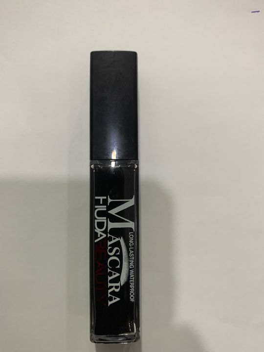 Huda%20Beauty%20Mascara%20-%20Image%202