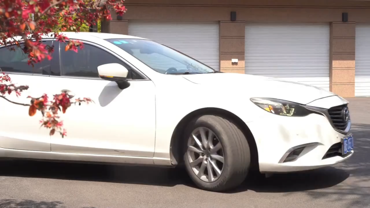 MDHL MD-1231 Portable Cordless Tire Inflator Air Compressor - 150 PSI Rechargeable Digital Air Pump with LED Light & Power Bank for Car, Motorcycle, Bicycle & Balls