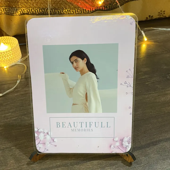 Customize%20Table%20Stand%20Photo%20Frame%20for%20Gifts%20and%20Home%20Decor%20-%20Image%208