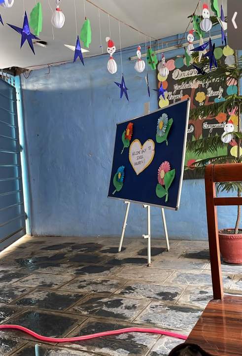 White%20Board%20(3/4Ft)%20%20With%20Stand%20For%20Easy%20writing%20-%20Image%203