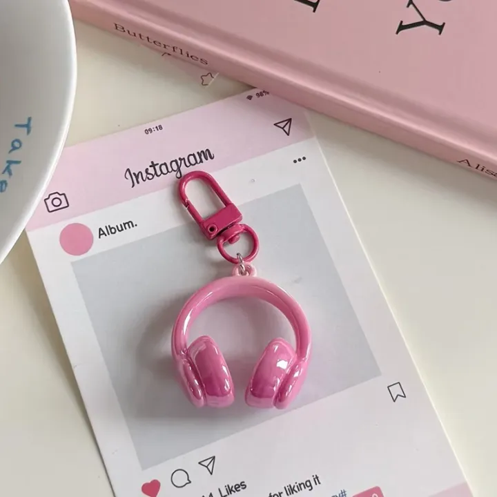 Simple,%20Sweet,%20Cool%20and%20Exquisite%20Earphone%20Keychain,%20Three-dimensional%20Shape%20%7C%20Acrylic%20Material,%20Best%20Friend%20Gift,%20Bag%20Pendant%20-%20Image%207