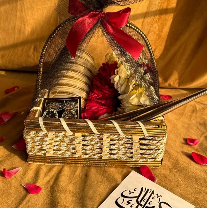 Eidi gift basket for girls