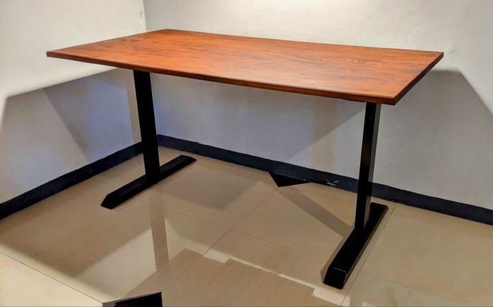 Gaming%20table%20-%20Image%205