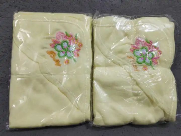 Lovely%20Care%20Baby%20Hooded%20Bath%20Towel%20For%20Newborns%20Infants%20&%20Toddlers%20Boys%20&%20Girls%20-%20Image%204