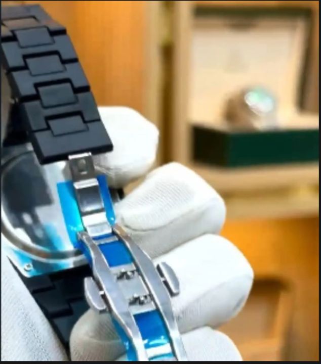 Black%20Urban%20Watch%20-%20Image%207