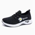 Trendy Mesh Non-Leather Casual Shoes for Outdoor Spring and Summer Low-Top Running Students with Soft Bottom. 