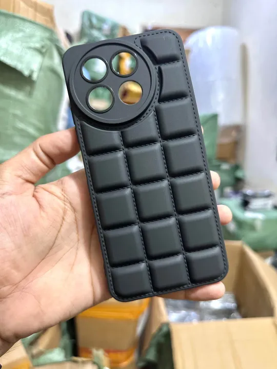 Tecno%20Spark%2030%20Pro%20slim%20protective%20soft%20back%20cover%20With%20leather%20texture%20-%20Image%204