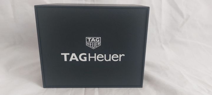 TAG%20Heuer%20watch%20-%20Image%203