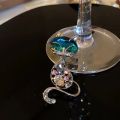 Rhinestone Crystal Cat Pendant Brooch Women's Gold Color Animal Pin Fashion Accessories Lapel Pins Collar Buttons Party Dress. 