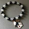 pack of 1 pair. tom and Jerry charm bracelet. /duo / friendship  / cartoon / unisex / couple bracelet. customize handmade jewelry accessories. cartoon character jewelry. 8MM glass beads black, white and brown color.. 