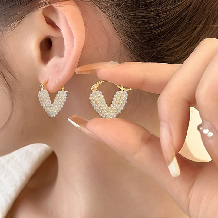 Light%20Luxury%20Unique%20New%20Design%20Love%20lmitation%20Pearl%20Earrings%20Heart%20Hoop%20Earring%20for%20Women%20Wedding%20Prom%20Metaljewelry%20Fashion%20Jewe%20-%20Image%204