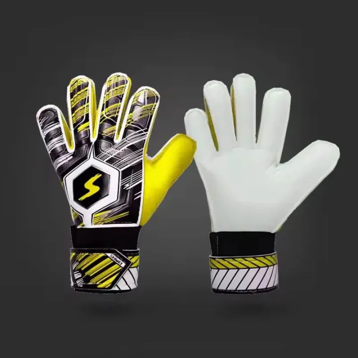 Goal%20Keeper%20Gloves%20-%20Image%204
