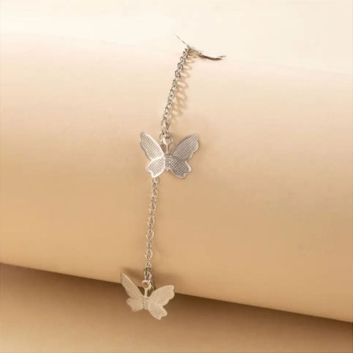 1%20Piece%20Silver%20Butterfly%20Anklets%20For%20Girls,%20Exquisite%20Ankle%20Bracelet,%20Foot%20Chain%20Accessories.%20-%20Image%203