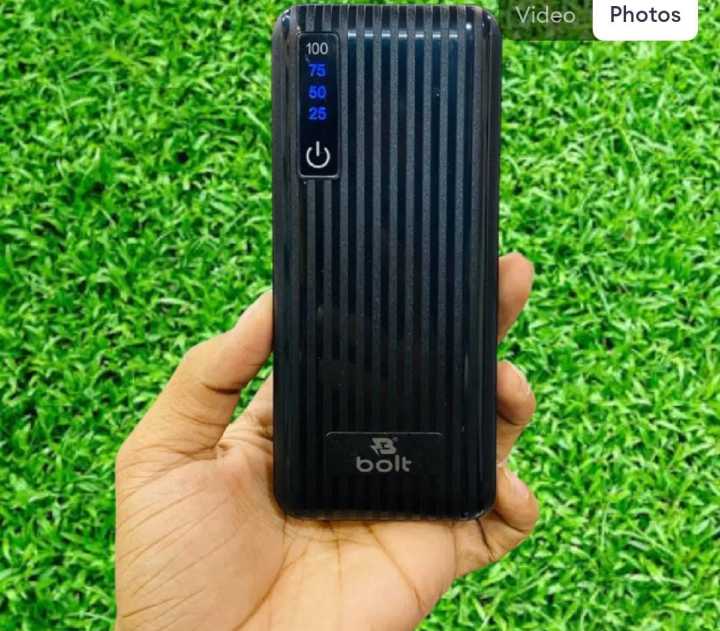 Power%20bank%20High%20Capacity%2020,000%20MAH%20(Actual%208,000),%20Bolt%20Original%20Power%20Bank,%202.4A%20Output%20Fast%20Charging%20with%20torch%20light%20built-in%20-%20Image%204