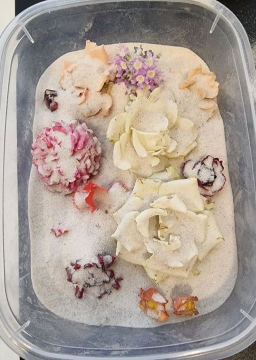 Silica gel flower drying powder 250 gram and 500 gram | Silica gel flower drying dry powder | Silica gel for drying wedding bouquet | Silica gel for drying Nuts and seeds | Drying Powder for flowers | Drying flowers powder for resin art