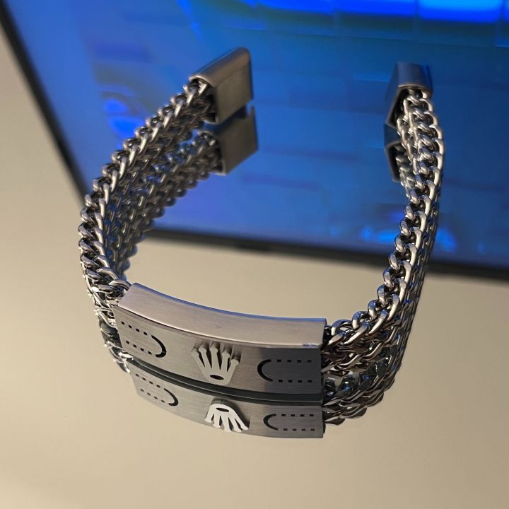 Silver-Colored%20Stainless%20Steel%20Men's%20Bracelet%20-%20Image%202