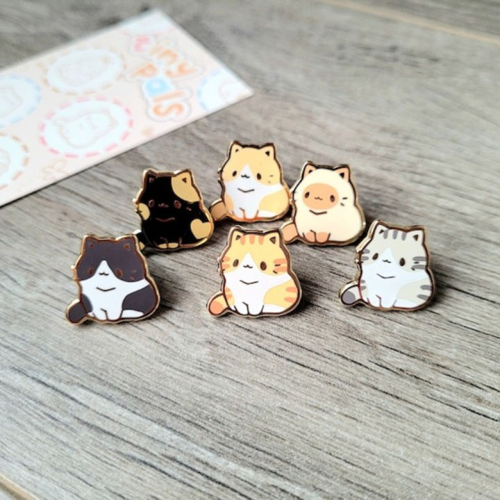 Cute Tiny Cat Enamel Pins Kawaii Kitten Metal Badge Cartoon Animal Brooch for Jewelry Accessory for Cats' Lovers