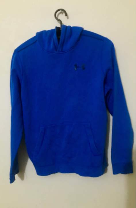 Underarmour blue hoodie with pockets and attach hat ❤️  Size :Small