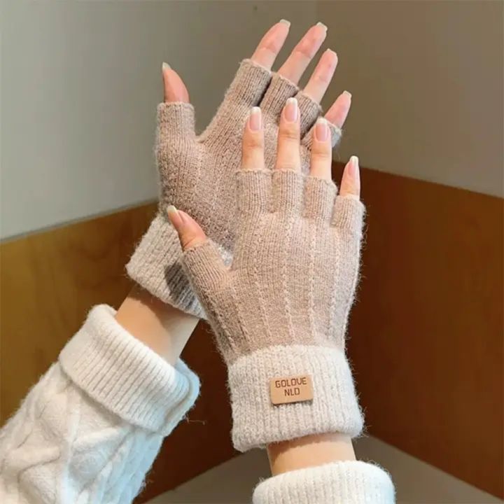 Winter%20Warm%20Touch%20Screen%20Half%20Fingerless%20Knitted%20Acrylic%20Gloves%20For%20Men%20And%20Women%20-%20Image%203