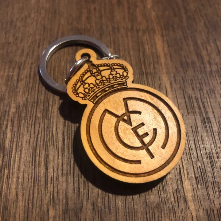Real%20Madrid%20-%20Football%20Club%20-%20Nepalese%20Wooden%20Keyring/Keychain%20-%20Image%204