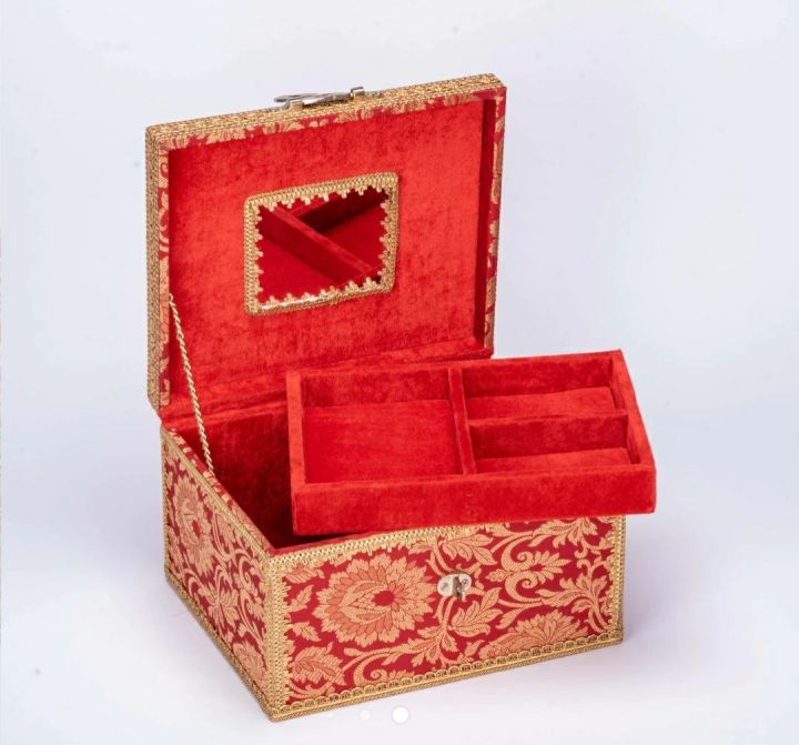 handmade customized beautiful Bridal Makeup & jewelry vanity box with mirror and compartment tray