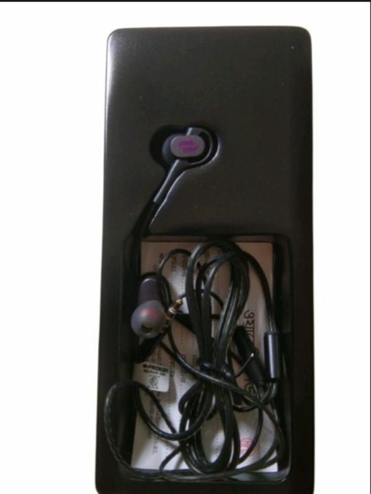 Earphone%20R%00%00100%20Proton%20heavy%20bass%20%00%00%00%00%00Earphone%20-%20Image%203