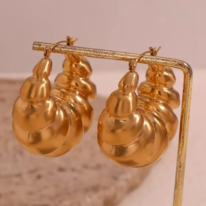 Gold%20Color%20High%20Quality%20Retro%20Punk%20Geometric%20Round%20Hoop%20Earrings%20Women's%20Fashion%20Gothic%20Exquisite%20Earrings%20-%20Image%205