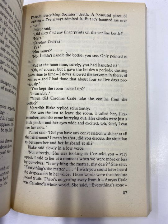 FIVE%20LITTLE%20PIGS%20BY%20AGATHA%20CHRISTIE%20-%20Image%203