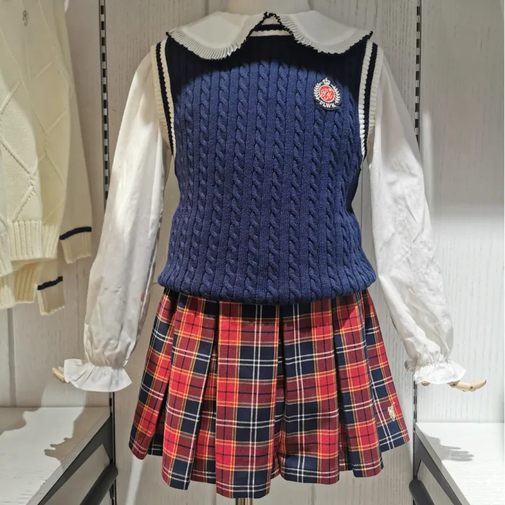 1-3%20Yard%20Medium%20Thick%20Classic%20and%20Stylish%20Scottish%20Checks%20Polyester%20Cotton%20Fabric%20for%20Sewing%20Ladies%20Skirt,Tartan%20Designer%20Fabric%20-%20Image%204