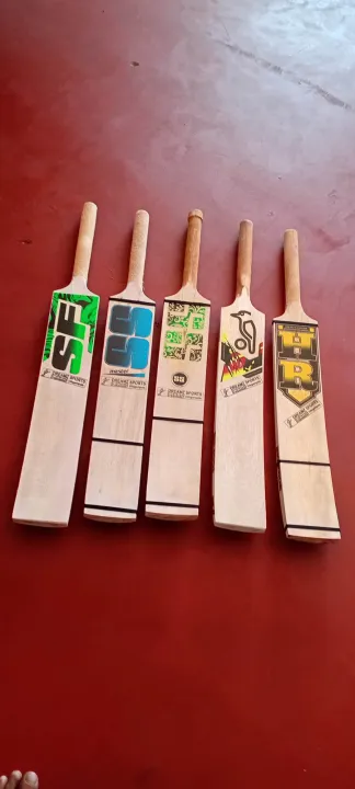 Tournament%20quality%20Softball%20cricket%20bat%20Free%20Bat%20grip%20-%20Image%204
