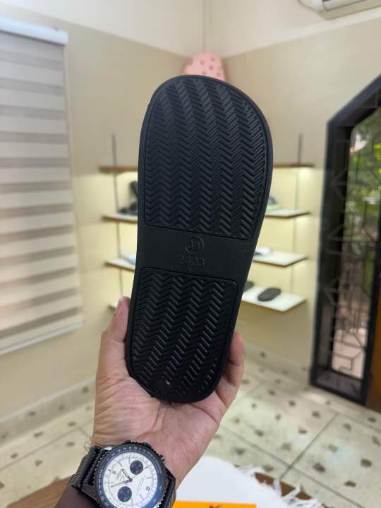 ADILETTE%20AQUA%20SLIDES%20BLUE%20STRIPS%20FOR%20MEN%20WOMEN%20-%20Image%206