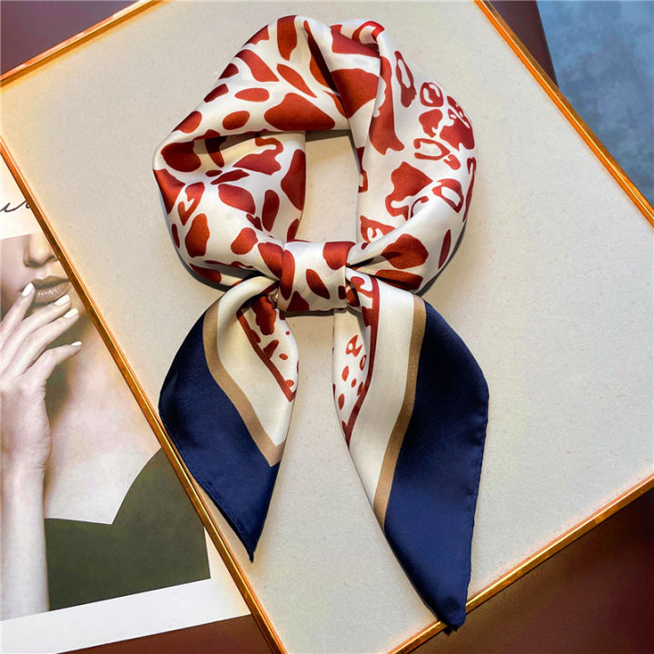 Fashionable%2070*70cm%20Leopard%20Print%20Scarf%20For%20Women%20Spring/summer%20Soft%20Satin%20Borders%20Square%20Bandana%20Sun%20Protection%20Shawls%20-%20Image%203