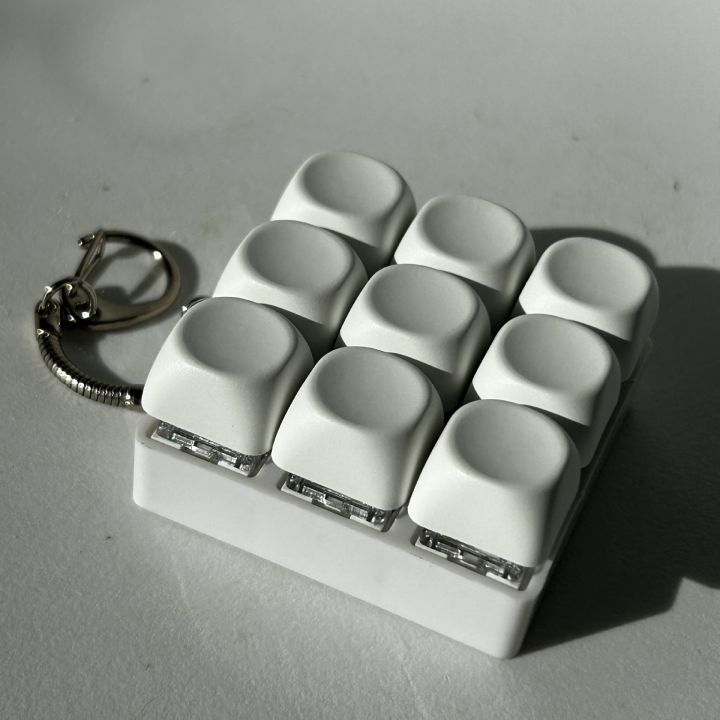 4/9-button%20Keyboard%20Keychain%20Shaft%20Tester%20Fidget%20Toy%20with%20Sound%20Effects%20Compact%20Size%20Easy%20Portability%20Comfortable%20Touch%20-%20Image%205