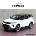 Toyota Fortuner Legender White (7 CM) Diecast Model. 