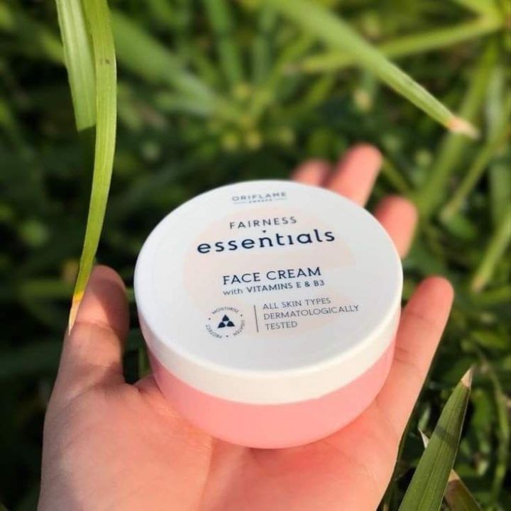 oriflame%20whitening%20face%20cream%20-%20Image%203