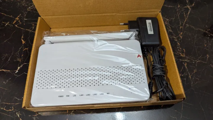 Huawei%20HG8245H%20XPON%20WiFi%20Router%20%7C%201GE%20+%203FE%20%7C%20High%20Speed%20FTTH%20%7C%20Router%20Long%20Range%20-%20Image%206