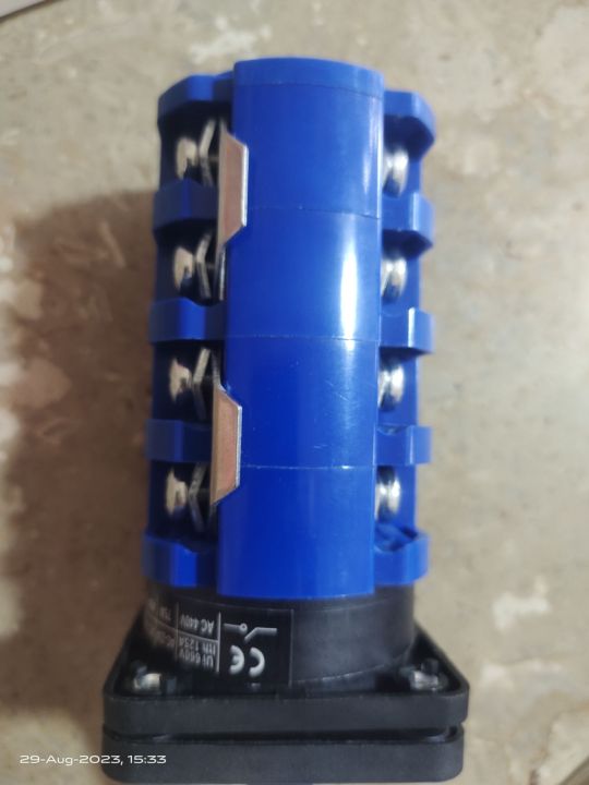 change%20over%20switch%204%20pole%2050%20Amp%20solo%20company%20control%204%20meter%20at%20a%20time%20must%20use%20for%20solar%20or%20wapda%20system%20-%20Image%204