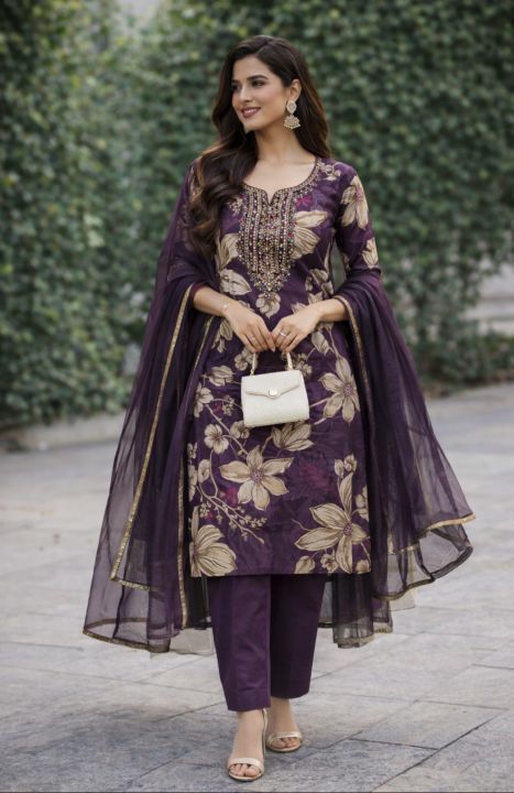Daily%20Used%20Ladies%20Cotton%20Suits%20Readymade%20-%20Image%203