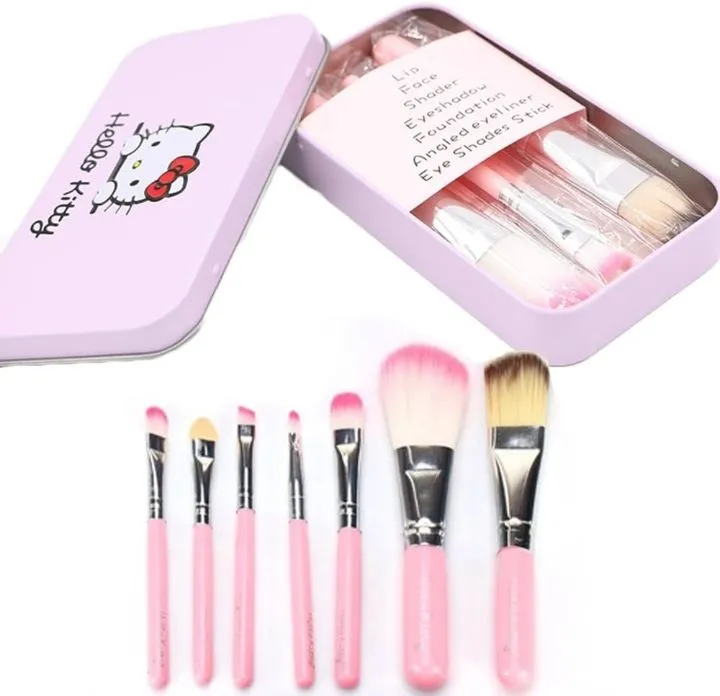 Hello%20Kitty%207%20Pieces%20Brush%20Set,%20Mini%20Makeup%20Brush%20Set%20With%20Box%20-%20Image%203