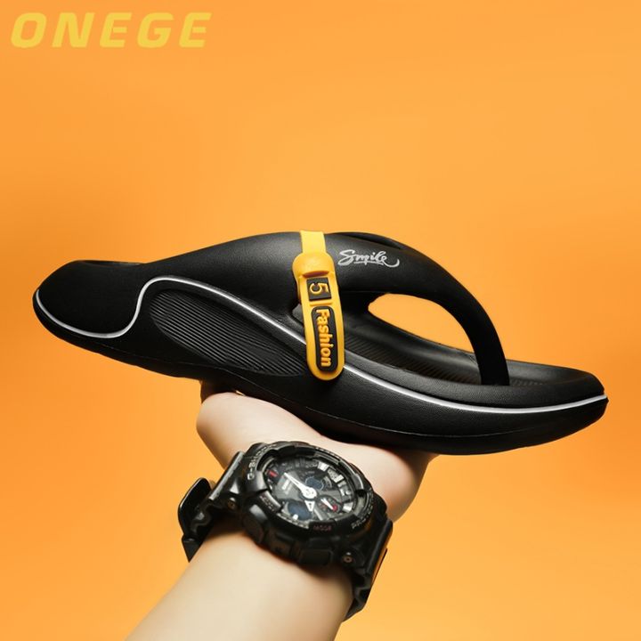 A%20Pair%20of%20Summer%20Men's%20Flip-Flops%20for%20Couples,%20Men's%20Breathable%20New%20Wear-Resistant%20Non-Slip%20Slippers%20for%20Outer%20Wear,%20Comfortable%20Thick-Soled%20Simple%20Men's%20Shoes%20-%20Image%206