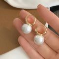 New In Imitation Pearl Hoop Earrings Women Fashion Minimalist Style Copper Ear Buckle Light Luxury Wedding Earring Accesories.