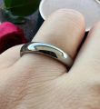 1 PCS/ HOT SELLING HIGH QUALITY STAINLESS STEEL OVAL  FINGER RING  TOO FASHION HIGH QUALITY STAINLESS STEEL SILVER&GOLD SHINY PLAN OVAL RING FOR UNISEX BEST WEDDING FINGER RING FOR LOVERS. 