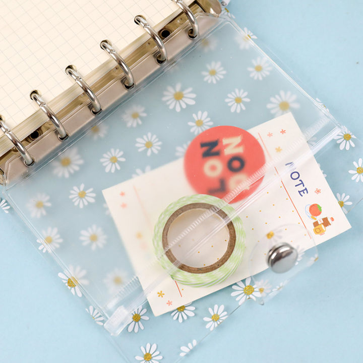 A7/A6%20Cute%20Daisy%20Spiral%20Binder%20Notebook%20Agenda%20Cover%20with%20Storage%20Bag%20Kawaii%20Transparent%20School%20Diary%20Journal%20Planner%20Stationery%20-%20Image%204