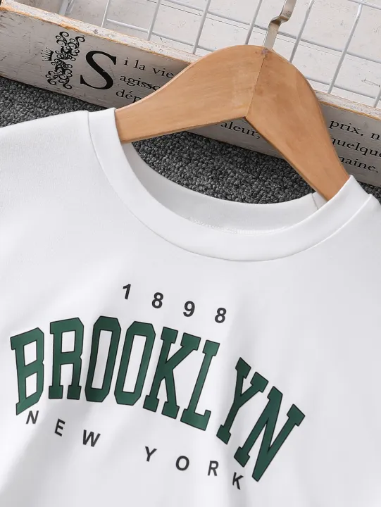 Spring/Summer%20Children's%20Fashion%20Trend%20Girls%20Athleisure%20Basic%20Three-Piece%20Letter%20Print%20T-Shirt%20Solid%20Color%20Halter%20Vest%20Sweatpant%20-%20Image%203