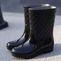 Outdoor Lightweight Work Commuting Waterproof and Anti Slip Rain Shoes. 