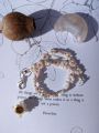 Trendy pretty white daisy flower beaded bracelet for girls  1 piece. 